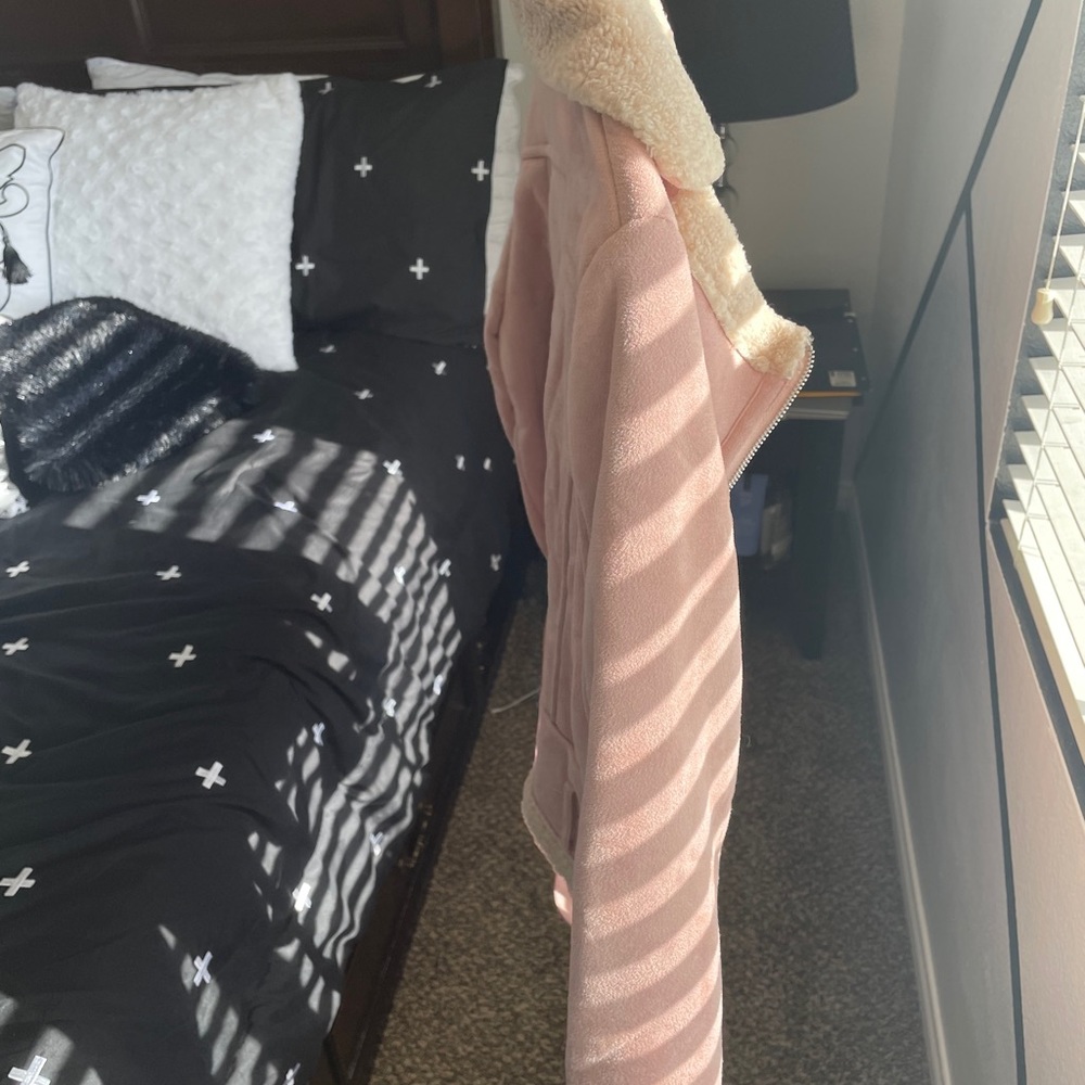 Pink jacket - Picture 4 of 4